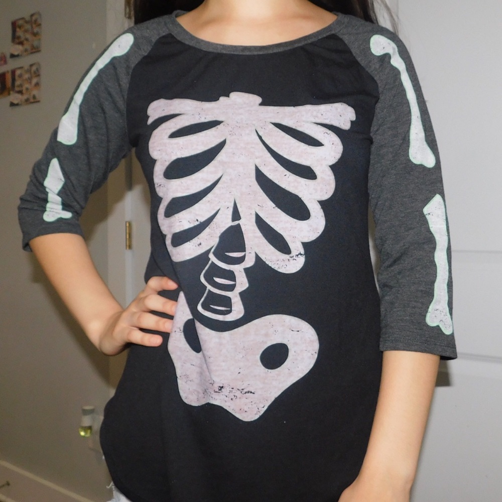 Cute black and grey skeleton long sleeve top